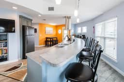 Maui East- Pet Friendly | 3 Blocks to Beach