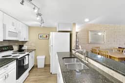 Sea Escape-Boardwalk Access~Large Community Pool!