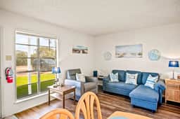 Driftwood Isle~Family Friendly~Ground Floor!