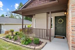 1.5  Miles to Mizzou! ~ Spacious & Updated Home~