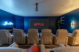 Sleeps 20~Basketball Court~Pool~Movie Room