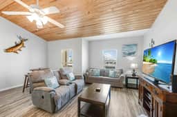 Cajun Shrimp ~ Heated Resort Pool w/ Slide