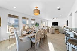 Bella Vacanza • Minutes to Beach • Community Pool