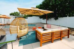 Sleeps 10 • Outdoor Oasis • Heated Pool • Grill