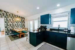 Sleeps 10 • Outdoor Oasis • Heated Pool • Grill