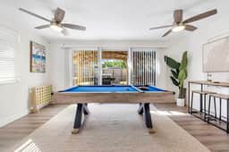 Deerfield Beach! 10 min 2 beach Hot Tub Pool Table