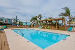 La Sirena | Pet Friendly | Community Pool