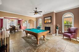 Beachfront Villa: Heated Pool, Spa & Pool Table
