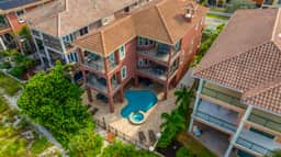 Beachfront Villa: Heated Pool, Spa & Pool Table