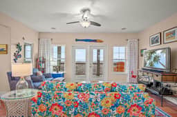 Amazing Beach Views~Boardwalk to Beach~Shared Pool
