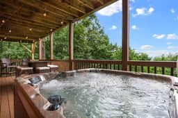 Views For Miles! ~ Hot Tub~ Pool Table~Poker Table