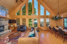 The Skybox - Voted #1 Cabin in Asheville