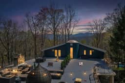 Mountain View - Rooftop Patio - Theater - Games