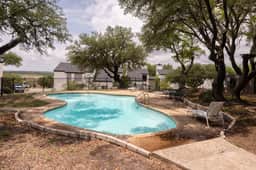 Canyon Lake Escape: Pool, Balcony, Pet Friendly