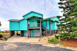 La Playa Paradise- Beach Access | Large Island home | Pool Table
