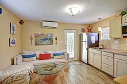 Private Cabana | 5 Min to Beach | Picnic Table