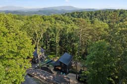 Elevated Smoky Mountain Escape: Hot Tub & Views