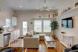 Sea Clusion- Golf Cart Friendly | Pet Friendly
