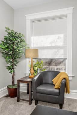 Walk to Forest Park | Fire Pit & Porch Swing