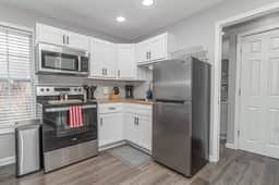 Downtown Kimmswick Studio-Renovated-Prime Location - Image 5