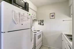 Pompano- 2 Min Drive to Beach! | Sleeps 4