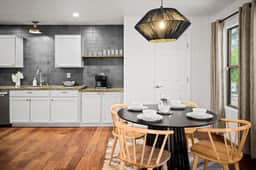 Family Fun! Sleeps 12 | Pool | Fire Pit | PuttPutt