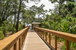 Steps to Beach-Hilton Head Condo-Pet Friendly
