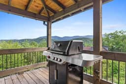 Surreal Views~Outdoor Fireplace Pool Table&Hot Tub