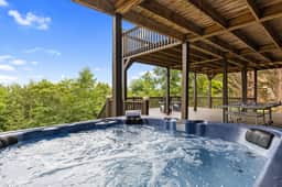 Mountain Views | Games | Hot Tub | Fire Pit | BBQ