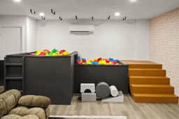 Rock Climbing Wall~Pool& Mini Golf~Game Room~Mural
