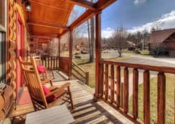 Mins to DT Gatlinburg | Hot Tub | Community Pool