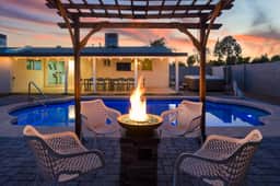 The Desert Daze: Minutes to Old Town | Pool & Spa - Image 5