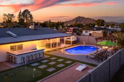 The Desert Daze: Minutes to Old Town | Pool & Spa