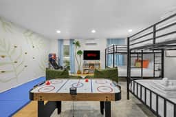 7-Bedrooms | Sports Court | Pool | Putt Putt
