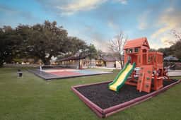 Pickleball, Pool & Fun • Family Escape • Sleeps 16