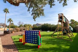 Sleeps 24, FREE Heated Pool, Pickleball, Theater
