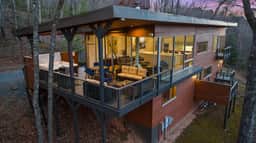 Mtn Views~Sleeps 8~Hot Tub~Game Room~Fireplace