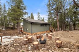 34 Acre Escape~Games~Hiking~Pool Table~Bicycles