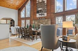 6 Br Sleeps 16 - Game Room - Hot Tub - Firepit