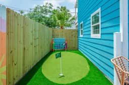 The Wave House: Sleeps 16~Pool~Hot Tub~Bikes