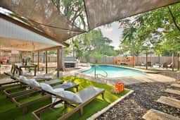 Poolside Pickleball • Heated Pool • Sleeps 20!