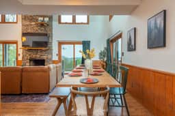 Sleeps 20! Hot Tub~Outdoor Theater~Fire Pit~Games