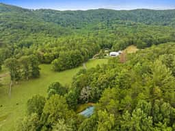 Cozy Mountain Escape: Hot Tub | Fire Pit | Views