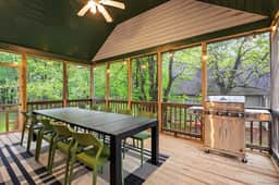 5 Br Sleeps 14! Hot Tub-Sauna-Movie Theatre-Arcade