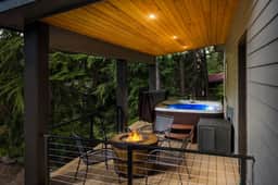 Sleeps 14 • Hot Tub • Sauna •Fire Pit • New Build!