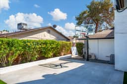 The Retro: Pool | Hot Tub | Basketball | Games