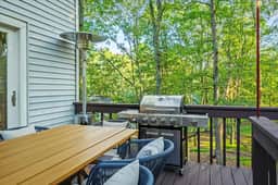 Poconos Retreat: Hot Tub, Fire Pit, Game Room - Image 5
