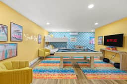 Sleeps 10•Pool•Hot Tub•Sport Court•Pool Table