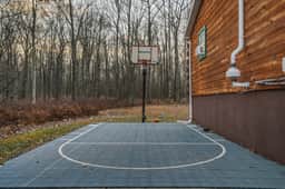 Mountain Retreat: Hot Tub | Game Room | Basketball