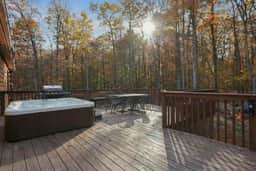 Mountain Retreat: Hot Tub | Game Room | Basketball